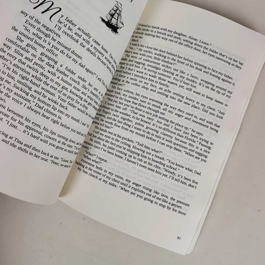 Фотография №5 товара Эмили Макинтайр - Серия &laquo;Никогда после&raquo; # 1, Книга в