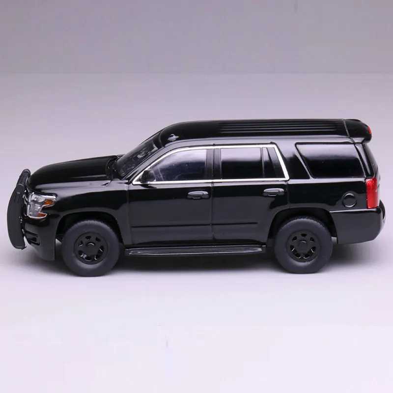 Фотография №2 товара 596 1:64 Модель внедорожника Chevrolet Tahoe PPV (полицейская версия) из
