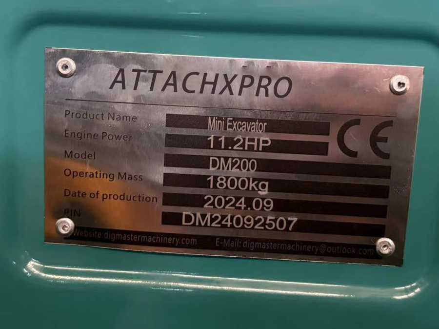 Фотография №5 товара Мини-экскаватор ATTACHXPRO: Бесплатная доставка, индивидуальные цвета/размеры/вес/модели привода/характеристики хода, оригинальные запчасти.