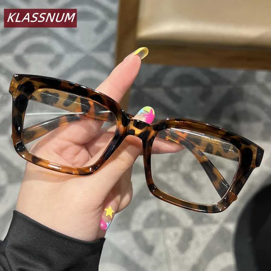 Фотография №1 товара KLASSNUM очки с прозрачными линзами, квадратные очки в стиле ретро,