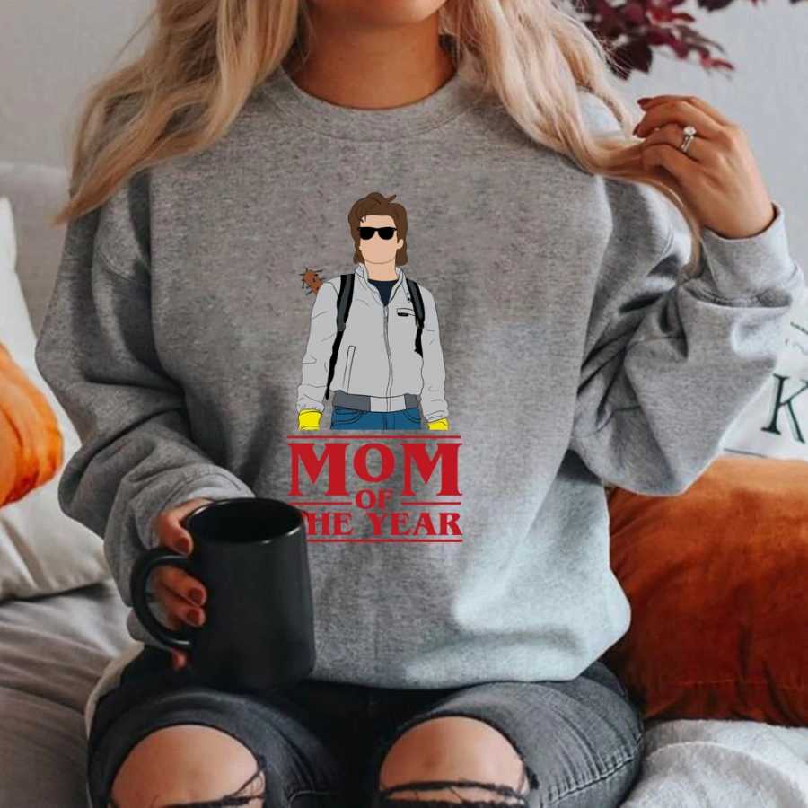 Фотография №1 товара Свитшот Steve Harrington Mom of The Year, унисекс, с длинным
