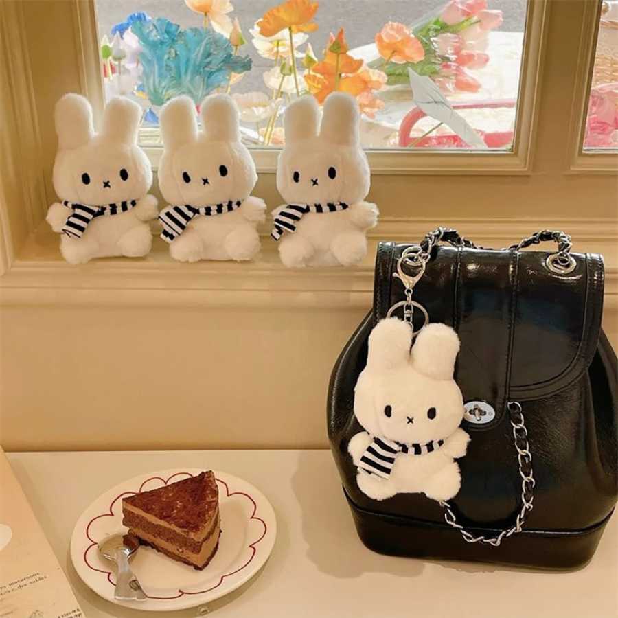 Фотография №1 товара Милая плюшевая кукла Miffy Kawaii, кулон с мультяшным кроликом, черный,