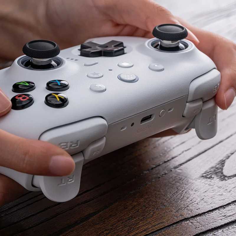 Фотография №2 товара Беспроводной игровой контроллер 8BitDo Ultimate 2 для ПК и Android