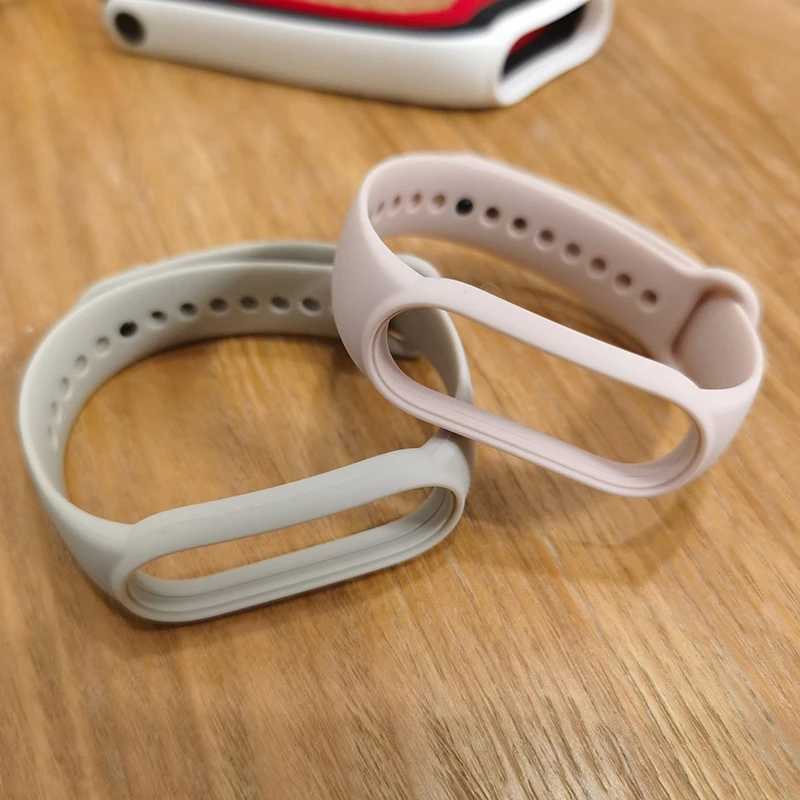 Фотография №3 товара Спортивный ремешок для часов Xiaomi Mi Band 7, браслет на