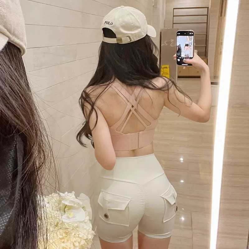 Фотография №1 товара TRY TO BN Женские спортивные шорты с карманами, эффектом подтяжки