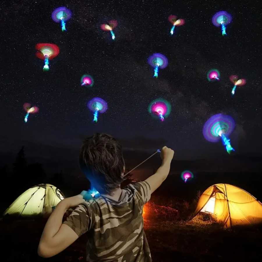 Фотография №3 товара 1-50 шт. удивительные световые игрушки стрелка ракета вертолет летающая игрушка