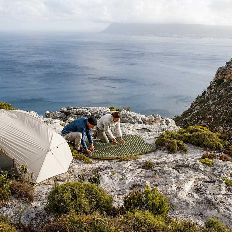 Фотография №2 товара Надувной коврик для кемпинга Naturehike, сверхлегкий спальный коврик 3,5 R-Value,