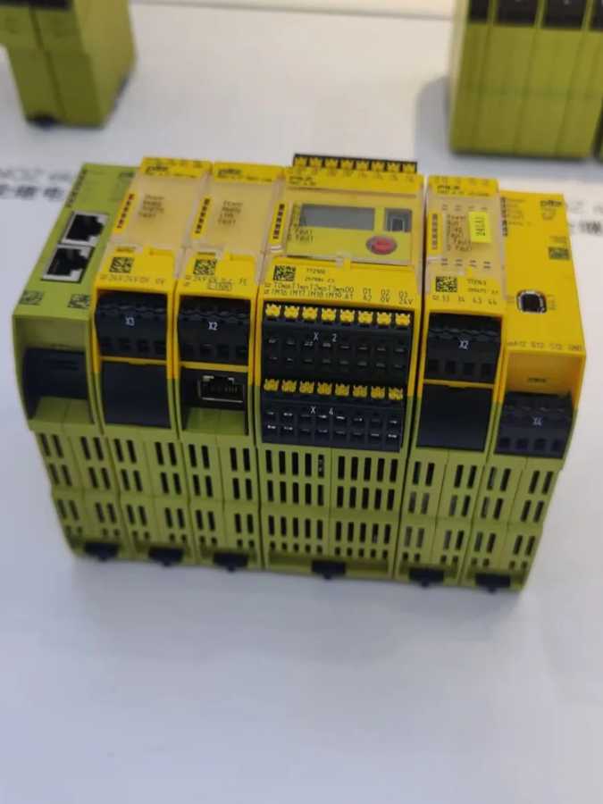 Фотография №5 товара Оригинальный новый PILZ 750105 Реле безопасности PNOZ S5 C 24