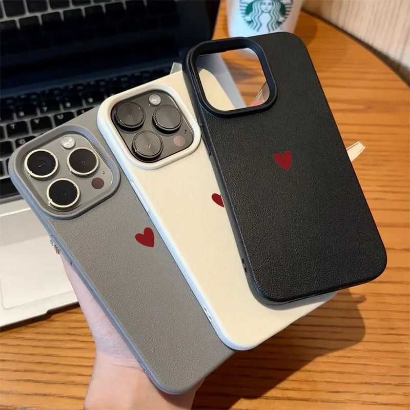Фотография №4 товара Простой мягкий чехол из ТПУ с красным сердечком для iPhone