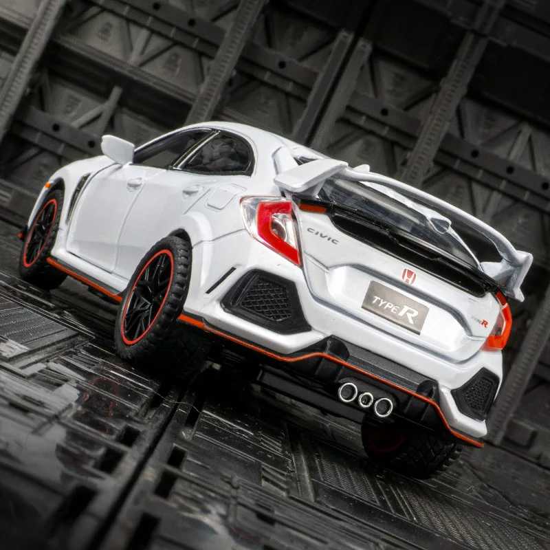 Модель автомобиля из сплава Honda Civic Type-R, 1:32, двери и капот двигателя, багажник можно открыть, детская игрушечная машинка со звуком и освещением 
