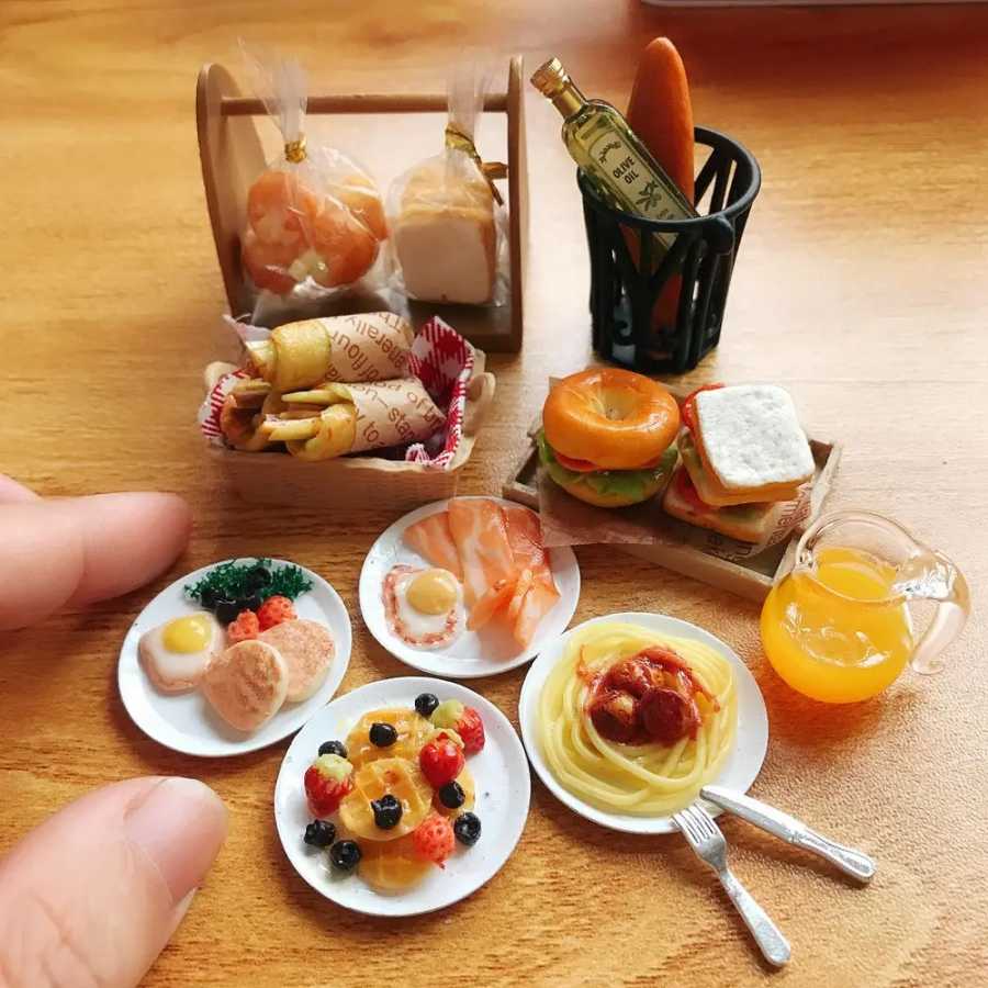 Симпатичный миниатюрный кукольный домик в масштабе 1/6 для завтрака, мини-хлеб, вафельный бекон, багель, глиняная еда для кукол, кухонные игрушки, аксессуары Ролевые и игровые наборы