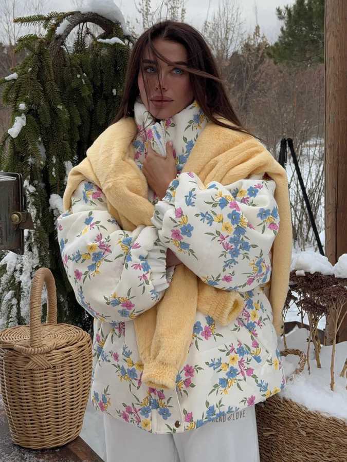 Фотография №1 товара Yaminiya модная утепленная женская куртка-пуховик оверсайз с воротником-стойкой на молнии