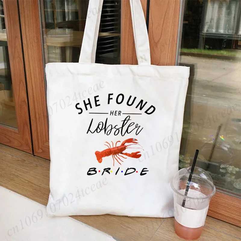 Фотография №3 товара She Found Her Lobster Холщовая большая сумка Team Bride Squad