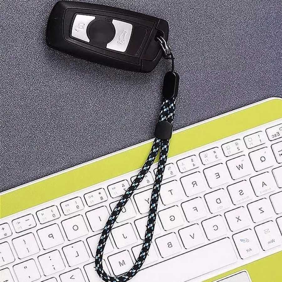 Фотография №5 товара Дисковые флэш-накопители, рация, PSP, шнур для камеры, веревка для ключей,