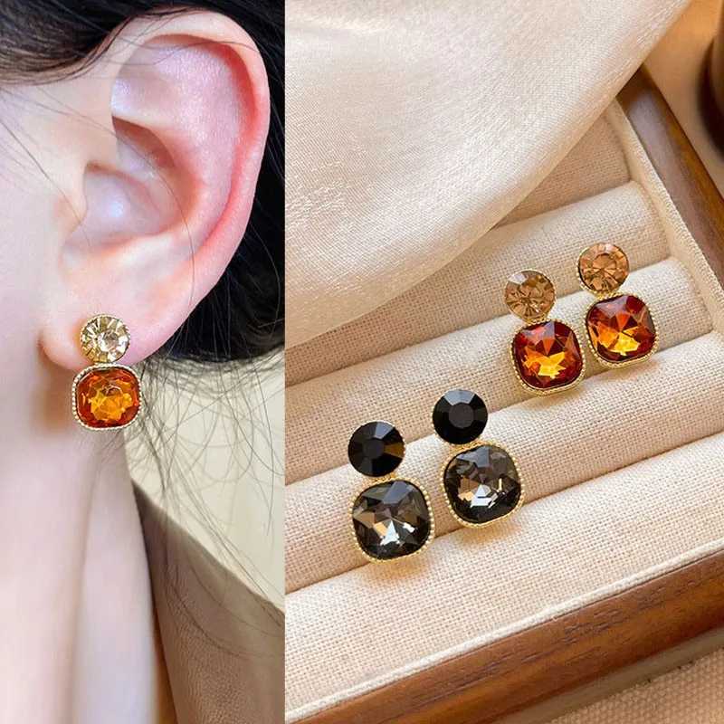 925 серебряные игольчатые корейские модные серьги цвета шампанского с кристаллами для женщин ювелирные изделия 2024 трендовые квадратные серые и черные серьги с сахаром Индивидуальные украшения