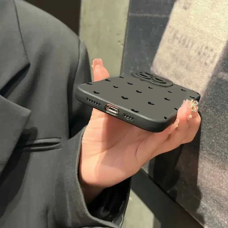 Фотография №5 товара Черный чехол для телефона с сердечком для iPhone 17, 16,