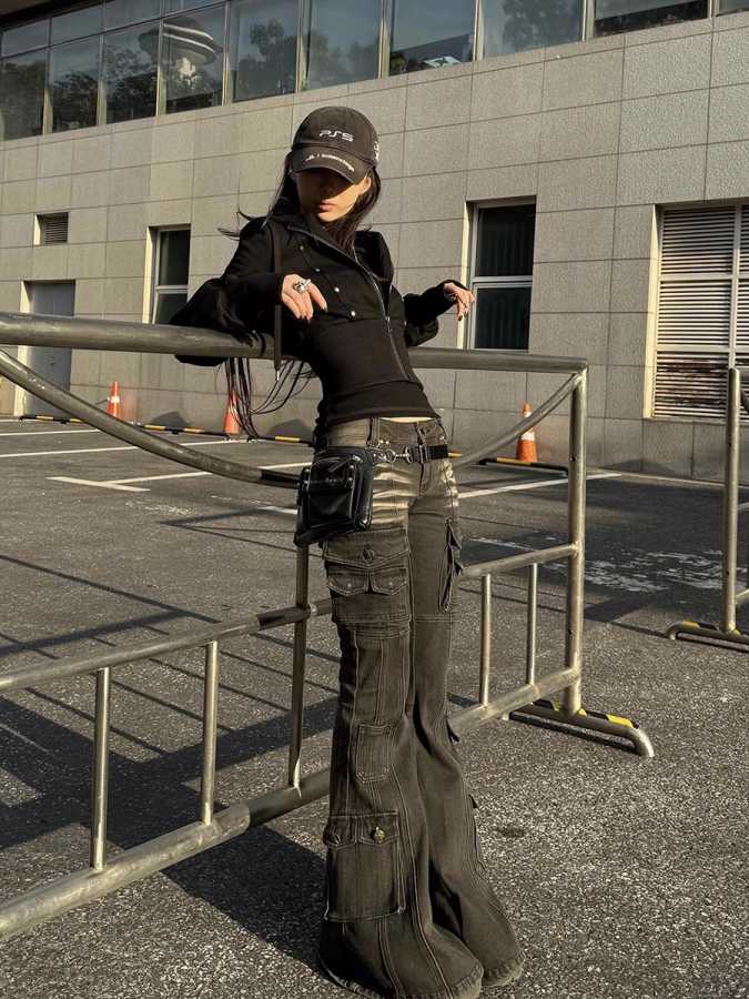 Фотография №2 товара Джинсы REDDACHiC черные с низкой талией, в стиле 2000-х, с