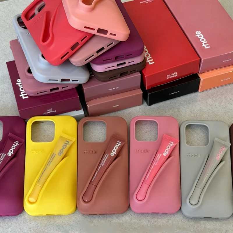 Фотография №1 товара Брендовый блеск для губ Lemontini Dopamine для iPhone 15, 16,