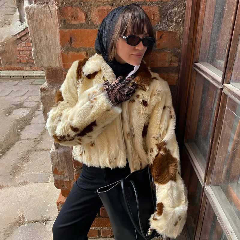 Фотография №5 товара Neo Mint Chic Street Girls Fur Coat с коровьим принтом