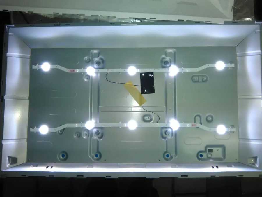 Фотография №5 товара Комплект светодиодной ленты V7DN-320SM0-R1 BN96-43703A LM41-00419A для Samsung UE32M4000AU UE32M4002
