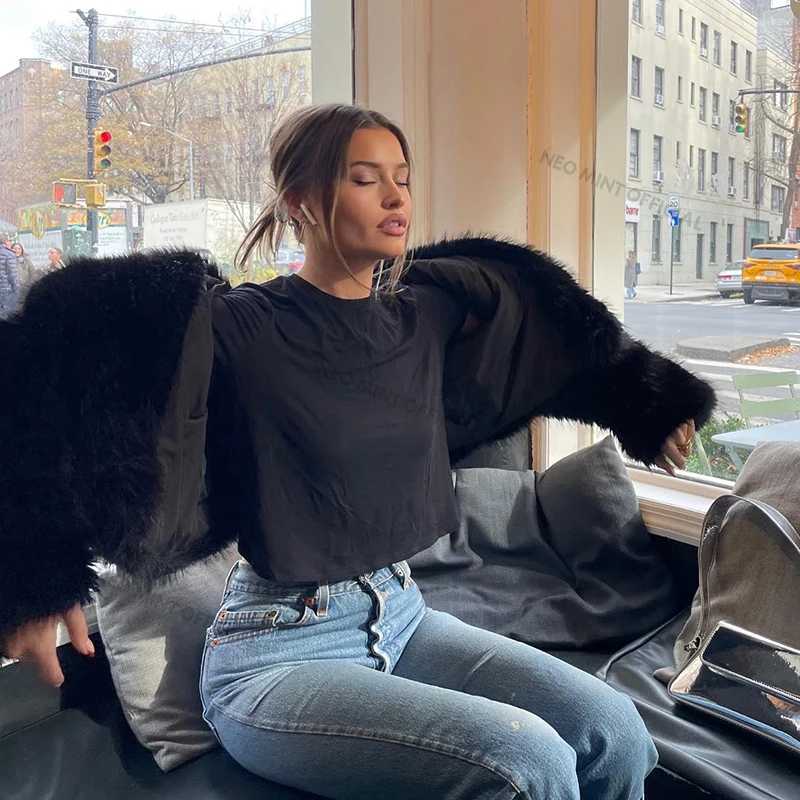 Фотография №1 товара Neo Mint Street Fashion Пальто из искусственного лисьего меха с