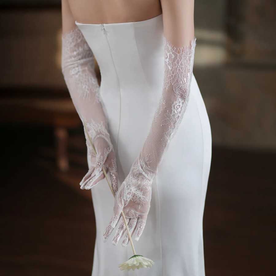 Фотография №1 товара SLBRIDAL сексуальный белый цвет ручной работы кружево цветок жемчуг свадебное