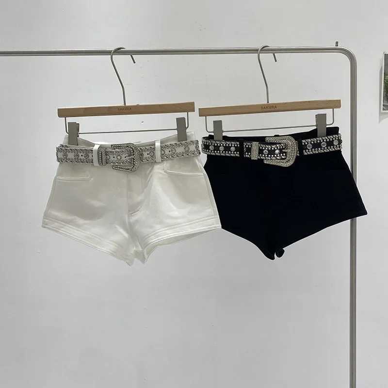 Y2K, сексуальные повседневные брюки для девочек, женская весенняя одежда 2025 года, новая мода, прямые женские шорты для похудения, черные шорты на бедрах, уличная одежда Шорты