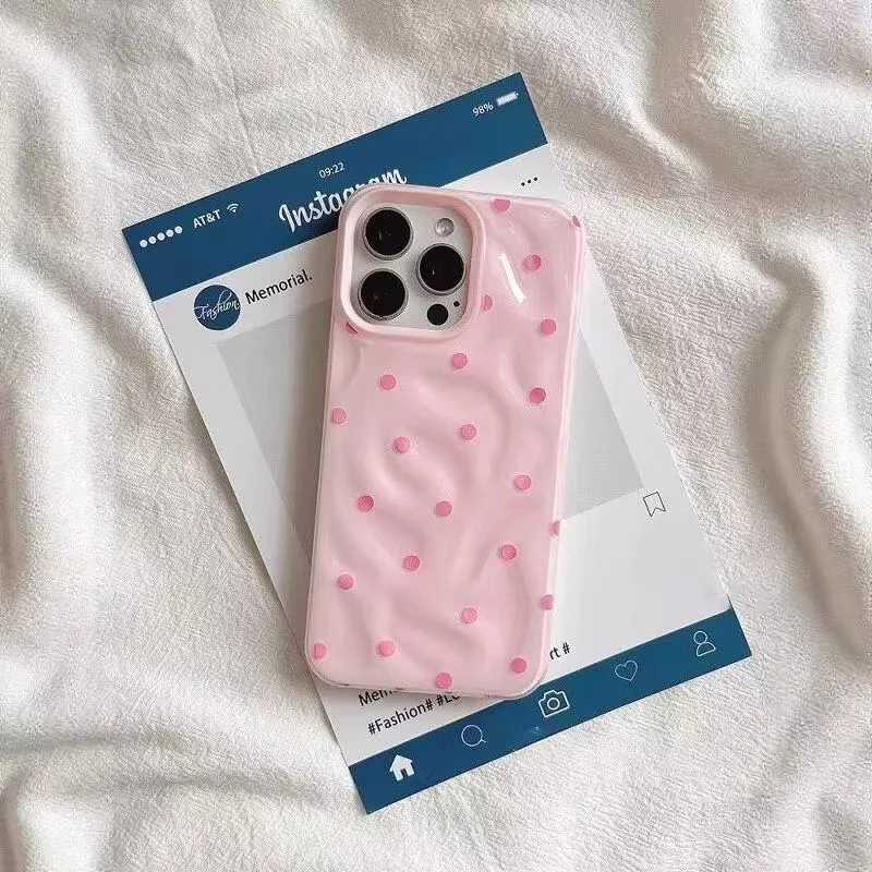 Фотография №5 товара Черный чехол в горошек для iPhone 16 15 Plus 12