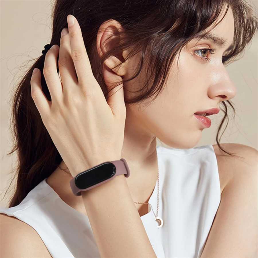 Фотография №4 товара Спортивные ремешки для Xiaomi Mi Band 7 6, силиконовые ремешки