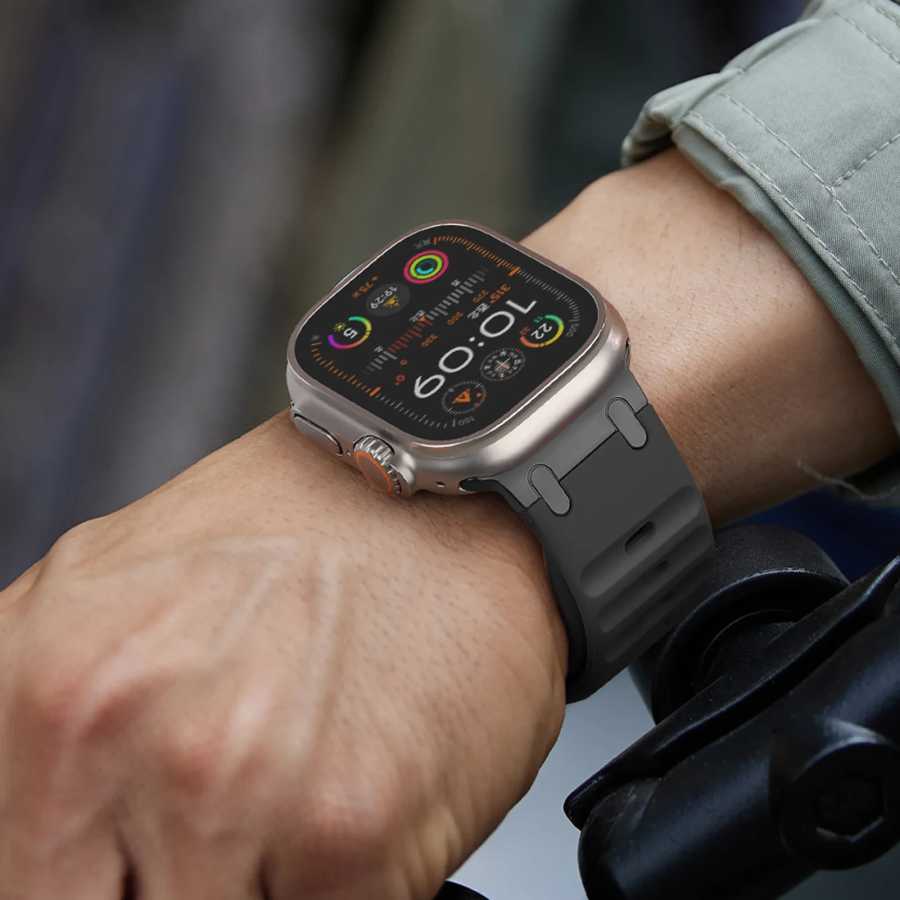 Спортивный силиконовый ремешок для Apple Watch Ultra 3 49 мм, 44 мм, 45 мм, 46 мм, металлические браслеты для iWatch Series 11, 9, 8, SE, 10, 7 Аксессуары для часов