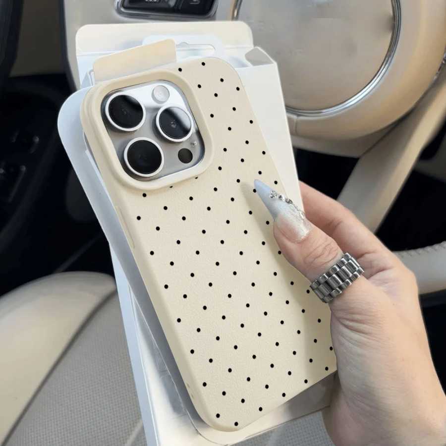 Фотография №4 товара Мягкий силиконовый чехол Ins Polka Dots для iPhone 15 Pro