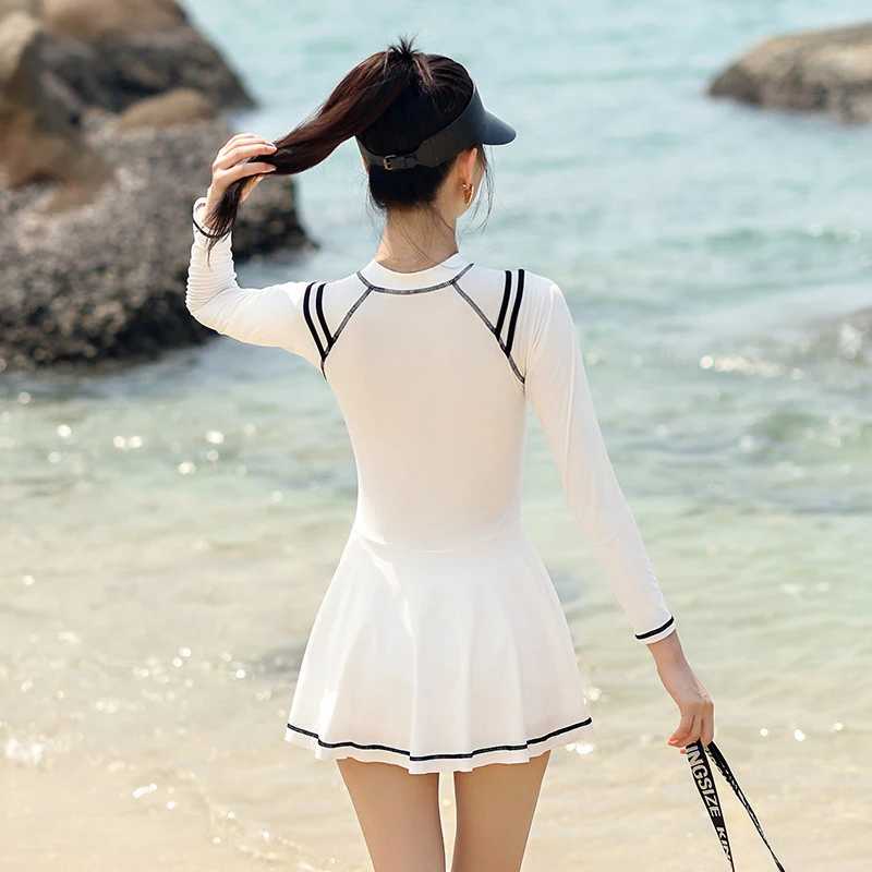 Фотография №1 товара Женский купальник Rashguard с длинным рукавом, женский купальный костюм, женский