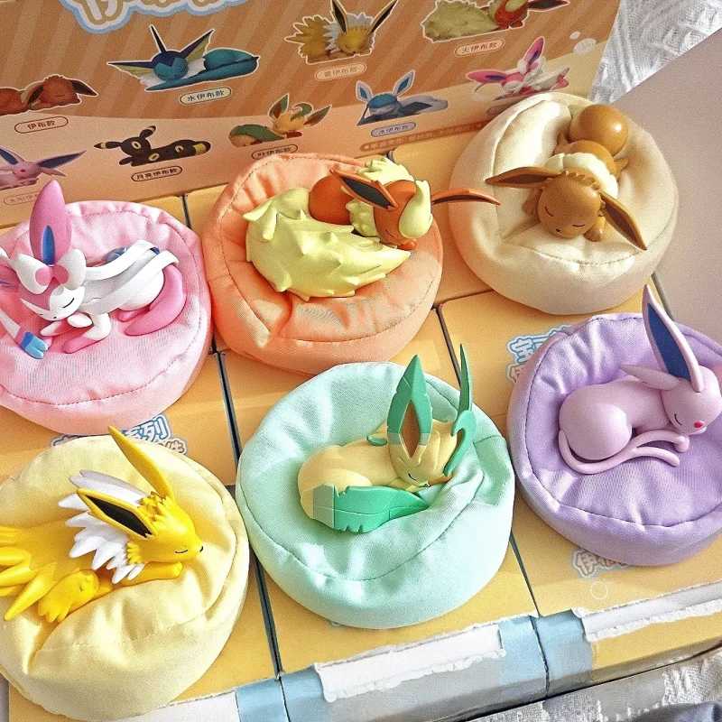 Новинка в наличии: Серия коллекционных фигурок Покемонов Eevee в спящей позе (Сильвеон, Умбреон, Флареон, Джолтеон) &mdash; аниме-модели для декора рабочего стола Модная слепая коробка