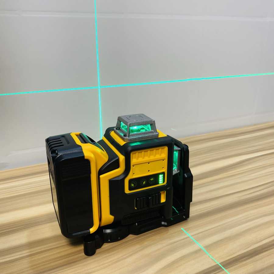 Фотография №1 товара Лазерный уровень для аккумуляторов Dewalt 20В/18В, 12 линий, 3 плоскости,