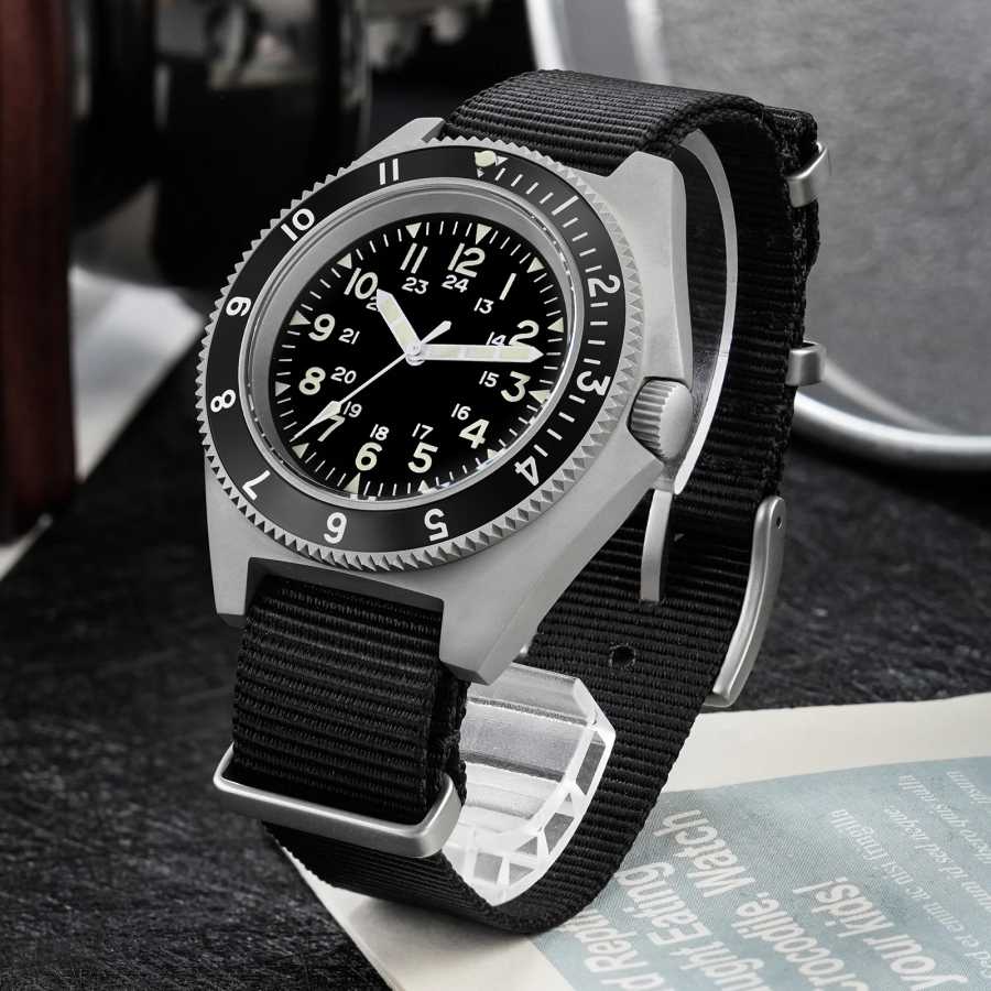 Фотография №4 товара Watchdives WD1972 Кварцевые часы VH31 Sweep Seconds Механизм Сапфировое стекло