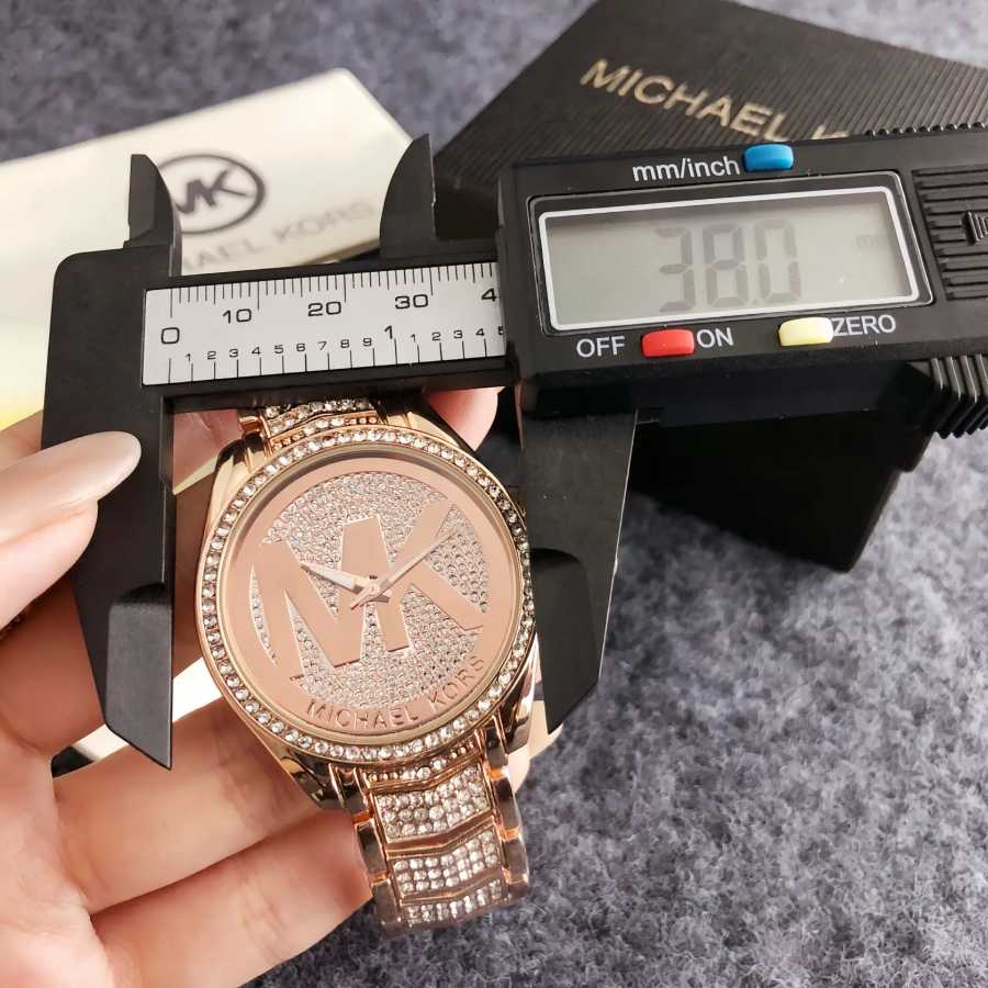 Фотография №3 товара Женские кварцевые часы Michael Kors: элегантные, инкрустированные бриллиантами, роскошные, из