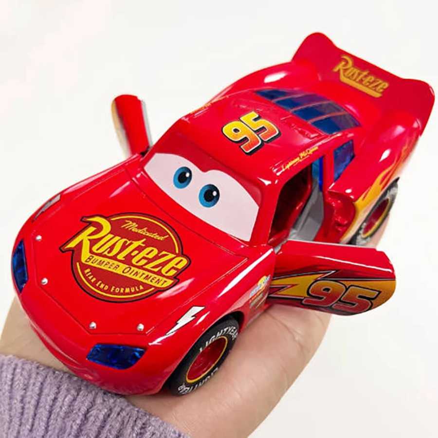 Металлическая модель автомобиля Lightning McQueen из мультфильма Disney Pixar Cars, масштаб 1:55, детская игрушка, подарок на Рождество, развивающий творческий потенциал Играйте в транспортные средства и модели