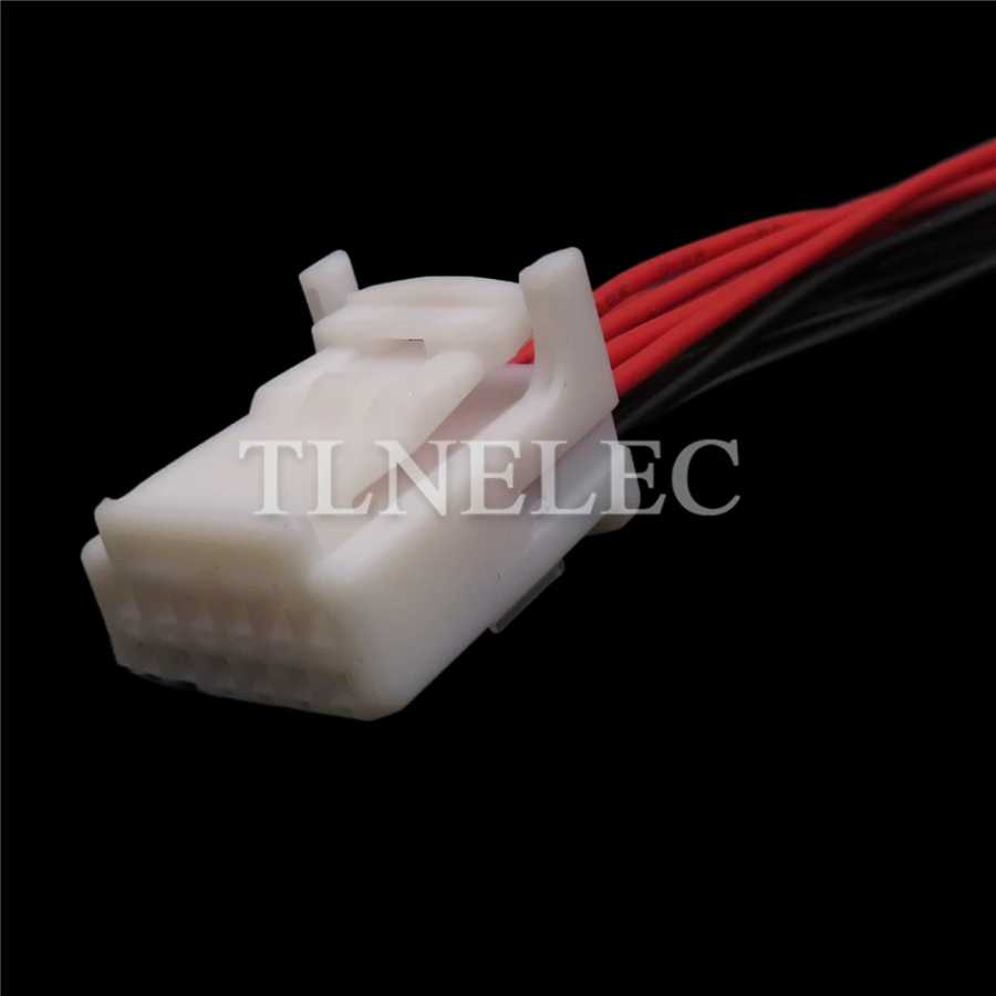 Фотография №1 товара 12 контактов, автомобильная навигация, аудио, электрическая розетка с проводами, жгут