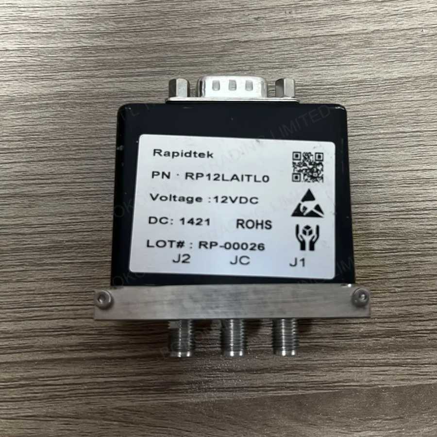 Фотография №1 товара РЧ коаксиальные переключатели DC-18ГГц SMA SPDT с фиксацией, 12В DC,