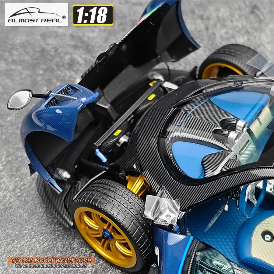 Фотография №3 товара Почти настоящая литая под давлением модель 1:18 Pagani Zonda Tricolore-2010