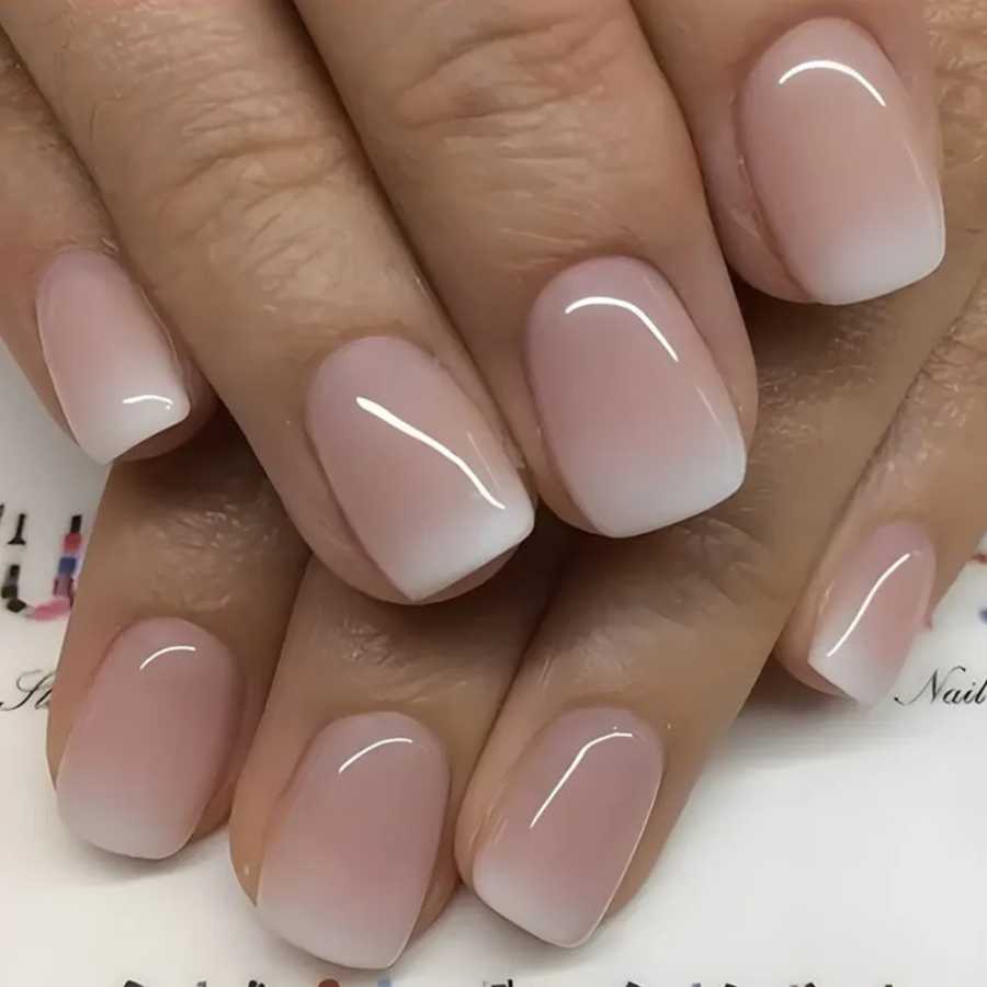 24 шт. простых квадратных накладных ногтей с нюдовым дизайном, белый градиент, французский маникюр, короткие накладные ногти с полным покрытием. Инструменты для дизайна ногтей