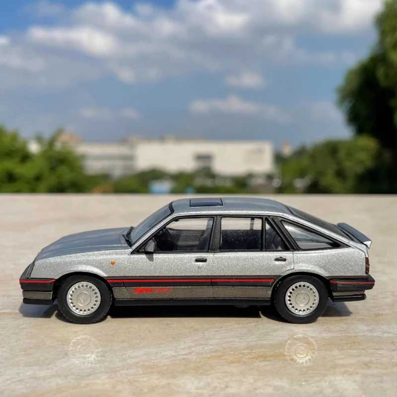 Фотография №3 товара Массовая литая под давлением масштаб 1:43 Opel MK2 модель автомобиля